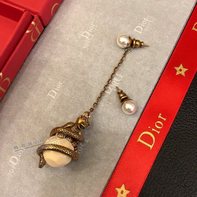 Dior飾品 迪奧經典熱銷款AB款耳釘 Dior不對稱耳環  zgd1195